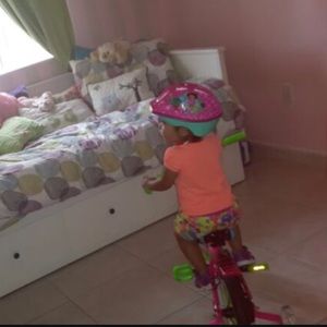 Meet your Posher, Sofia